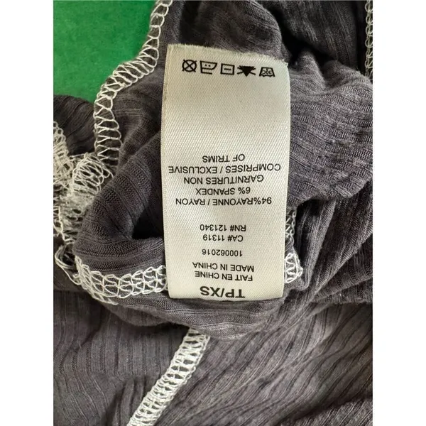 Garage Gray crop top - Image 4