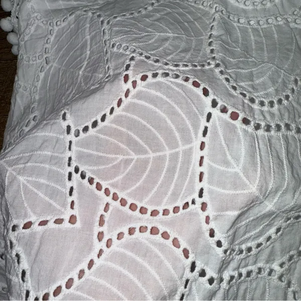 Lilly Pulitzer Astara Top in Resort White Leaf Eyelet - Image 8