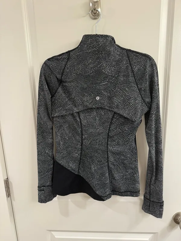 Lululemon Jacket Define Nulu 6 - Image 2