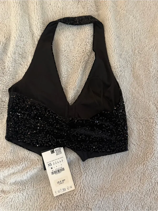 Zara Velvet and Sequins Cropped Halter Top - Image 3