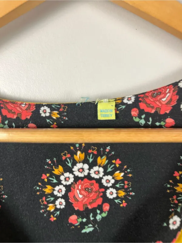 Farm Rio Intarsia Top size large READ - Image 5