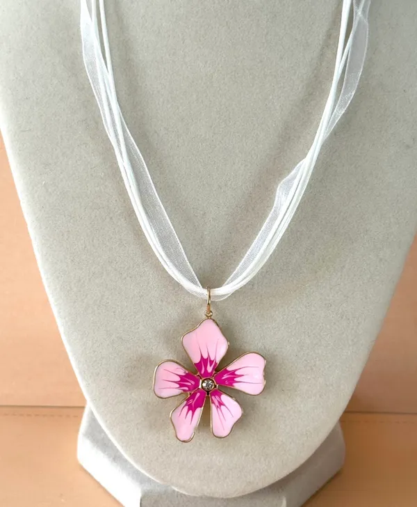 Hawaiian Flower Necklace (989) - Image 3