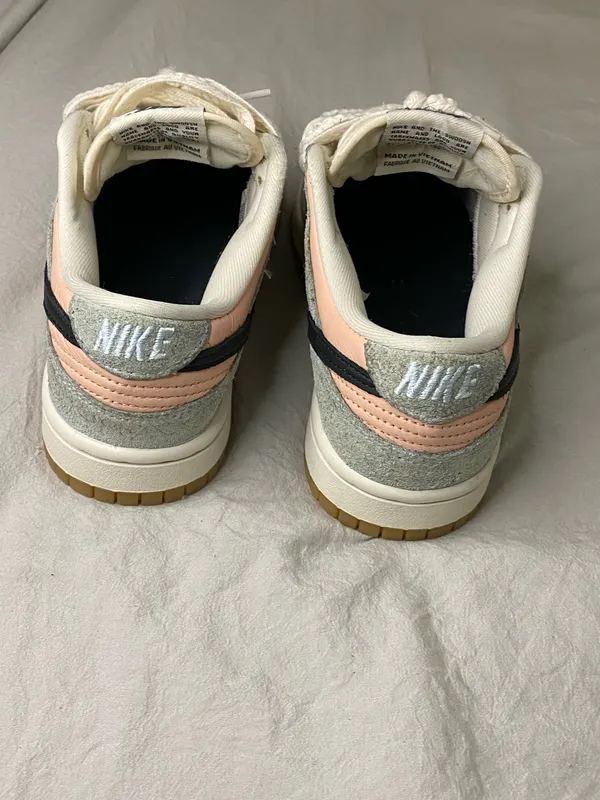 Nike Dunk Low women sneakers shoes size 6.5 - Image 3