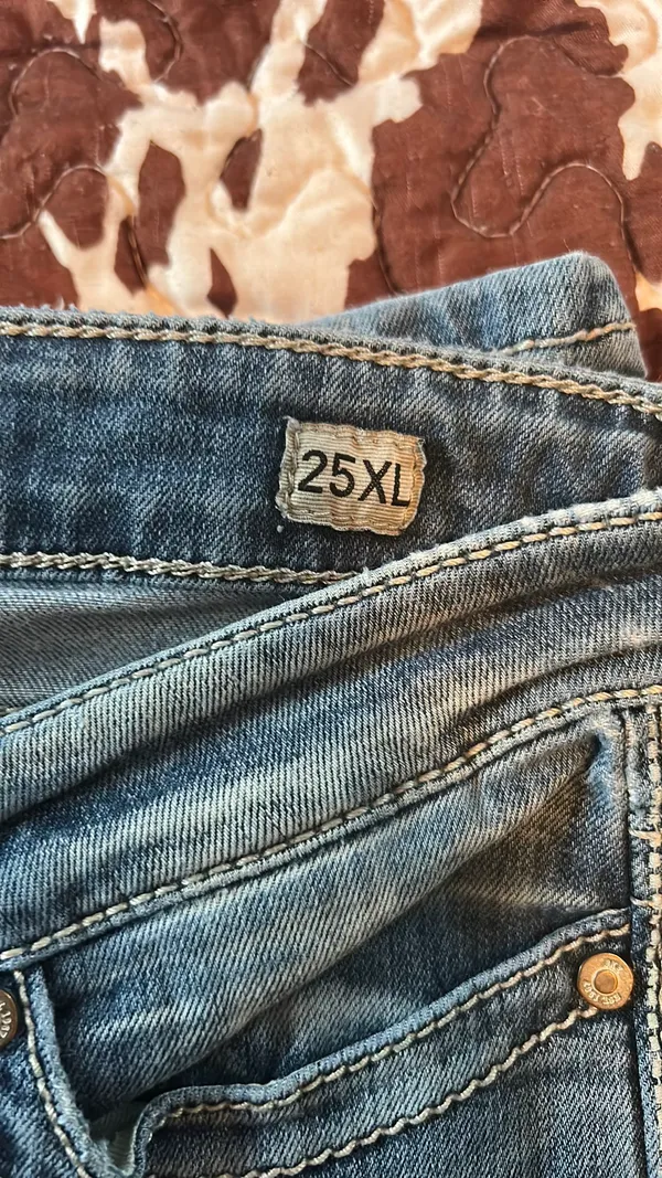 BKE Jeans - Image 4