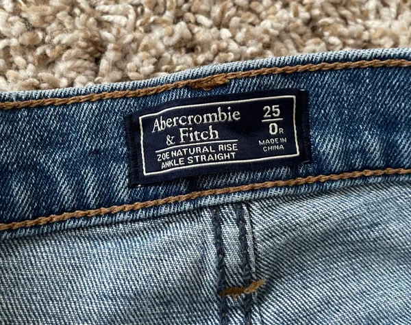 abercrombie and fitch jeans - Image 3