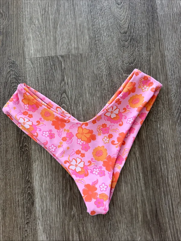Skatie Mandi MAUI tropical floral cheeky bikini bottom pink orange Small - Image 2