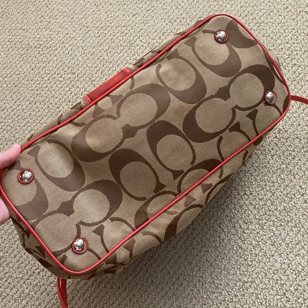 Coach Tan and Red Signature Canvas Shoulder Bag E1361-F21949 Fair Condition - Image 5