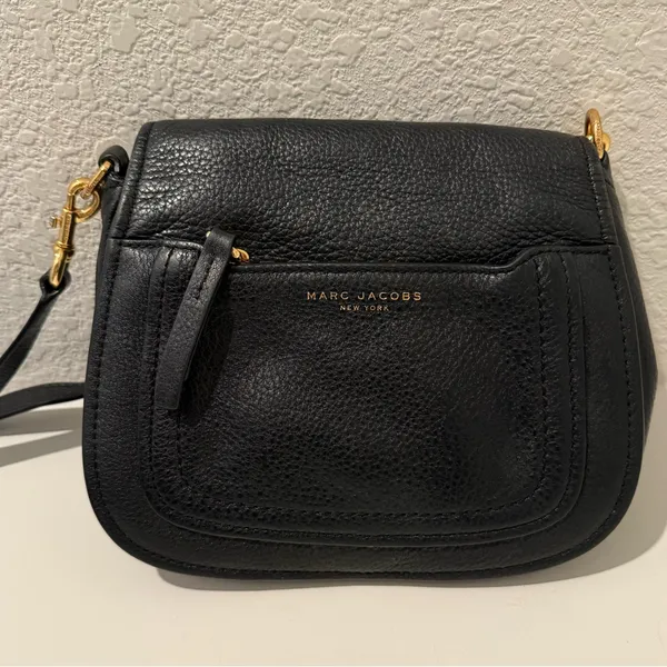 Marc Jacobs Empire City Crossbody Saddle Bag Black Pebbled Leather - Image 3