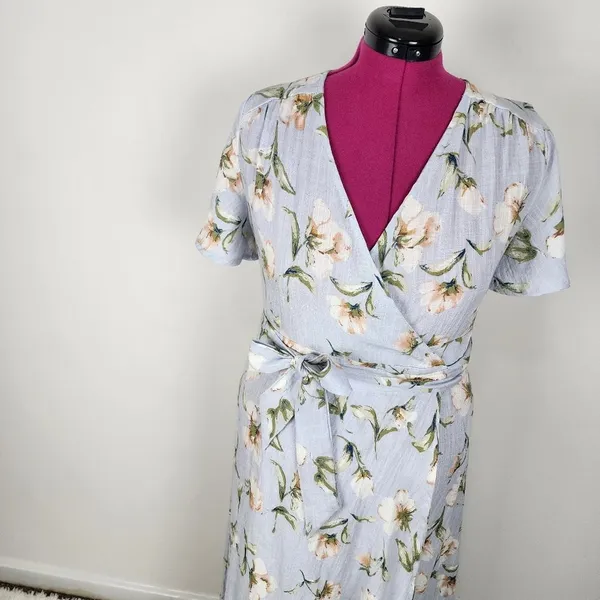 Prómesa Floral Wrap Dress Light Blue Cotton Spandex Size M - Image 16
