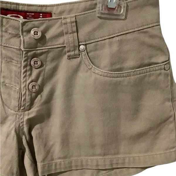 Oakley Women's Cargo Shorts in Tan - Image 3