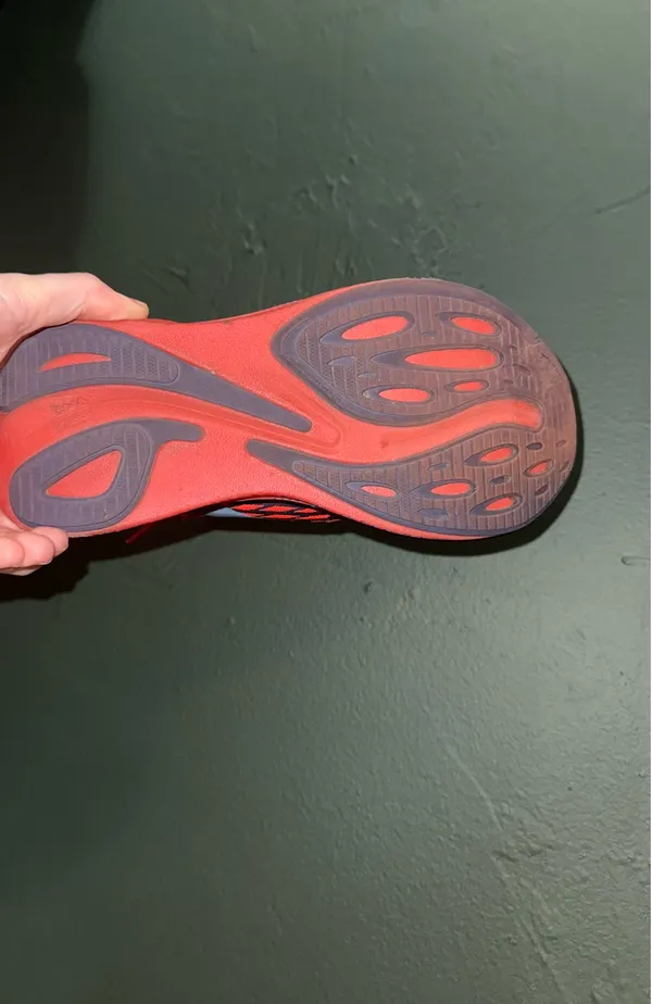 Brooks Hyperion Running Sneakers 7.5 - Image 3