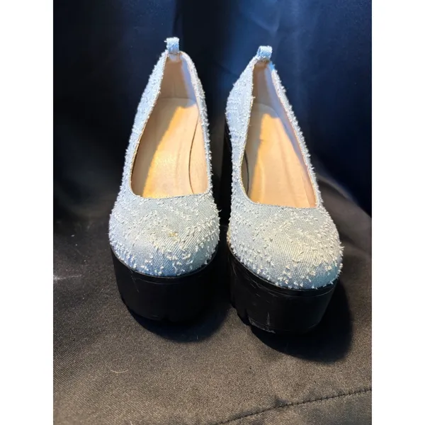 Light‎ Wash Distressed Denim Platform Pumps Chunky Black Lug Sole Block Heel Y2K Blue Size 7 - Image 2