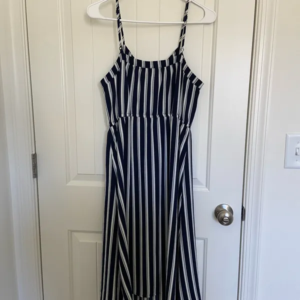 EUC Vero Moda women’s navy blue white striped button front midi dress medium‎ - Image 7