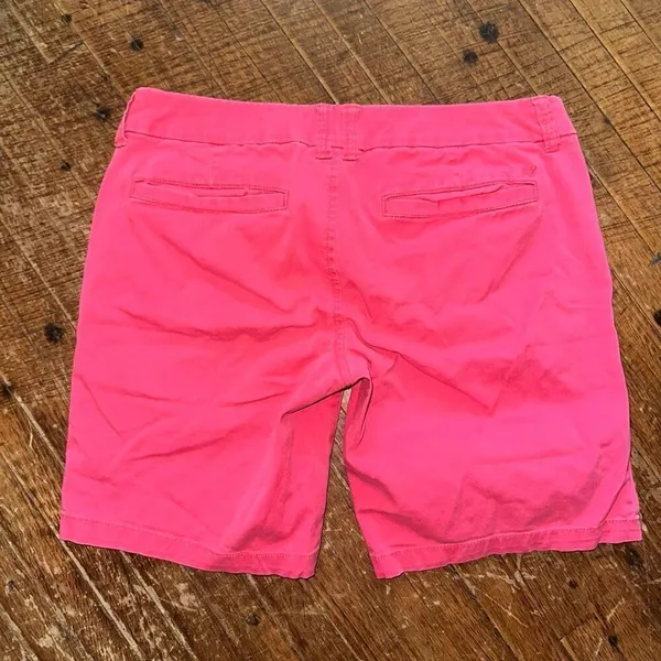 American Eagle pink barbiecore Bermuda 4 minimalist shorts - Image 2