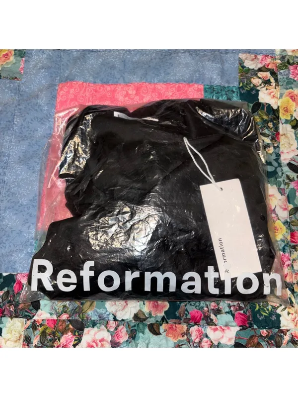 Reformation NWT SILK $148 Woman’s S Hanson Black Satin Button-Up Top Size Small - Image 8