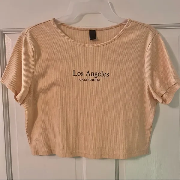 SHEIN Beige “Los Angeles California” Short Sleeve Ribbed Fitted Crop Top - Image 4