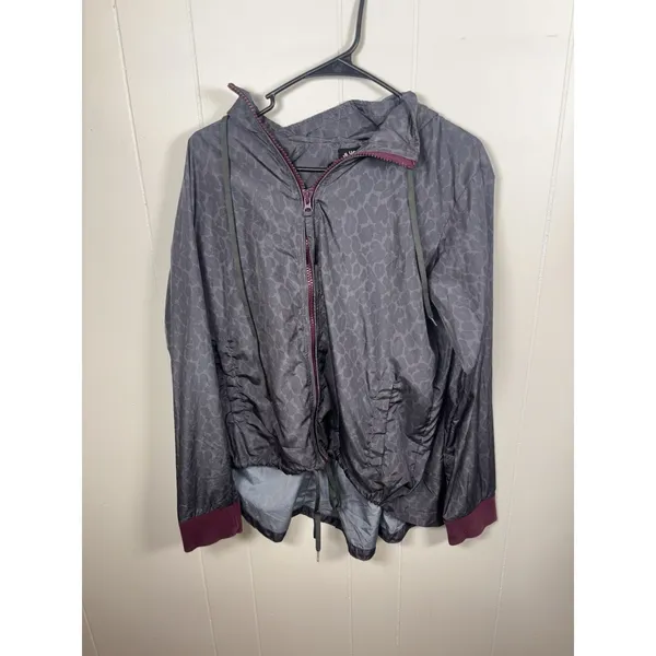 The Upside Snow Leopard windbreaker jacket size 6 Full Izipnlight Weight‎ - Image 4