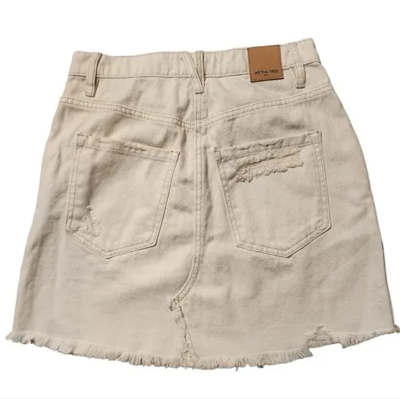 Free People Distressed Skirt Deco White Size 27 - Image 2