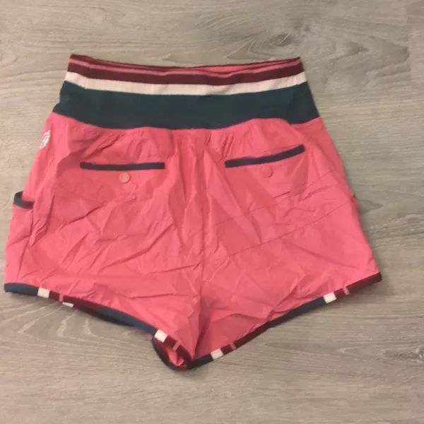 Free people pep in your step shorts size small - Image 7