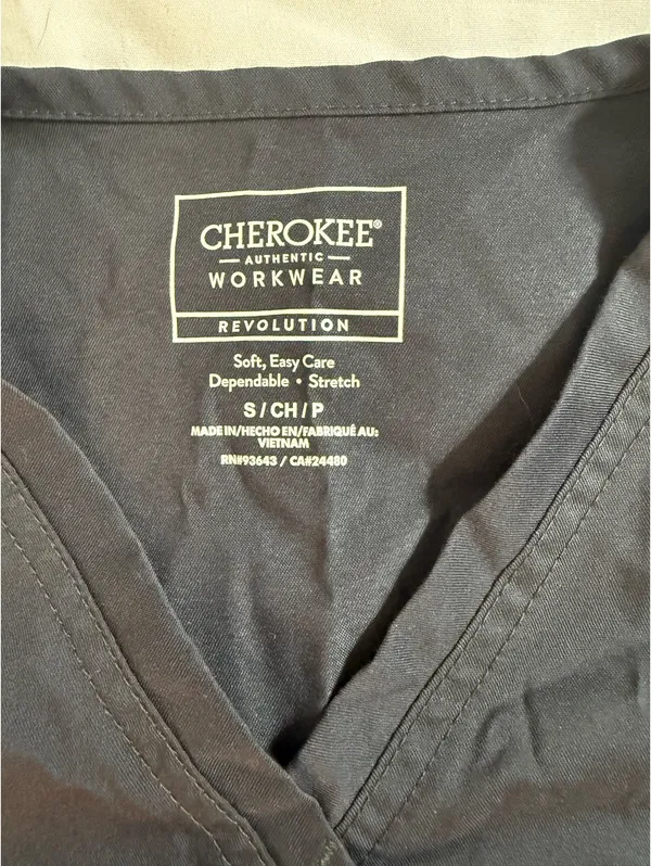 Cherokee scrub set - Image 4