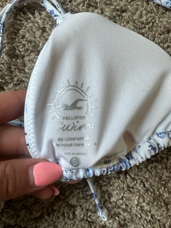 Hollister Bikini Top - Image 2