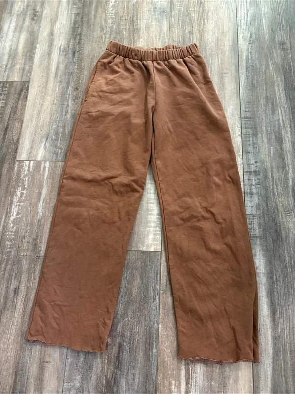 Brandy Melville Brown Rosa Sweatpants - Image 2