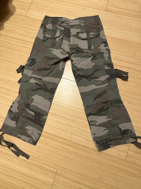 Y2K cropped capri army cargo pants Green - Image 4
