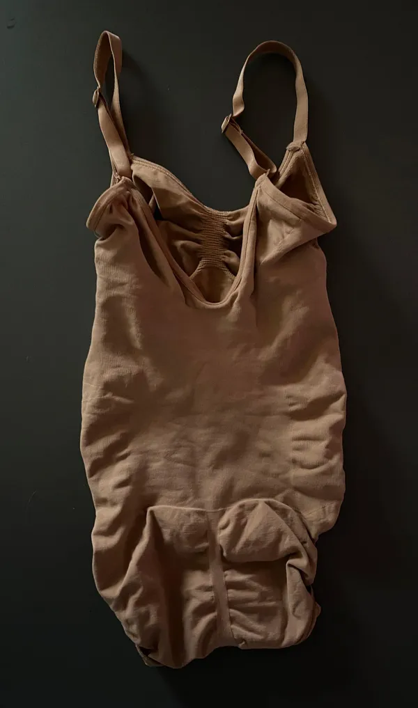 SKIMS Bodysuit - Image 2