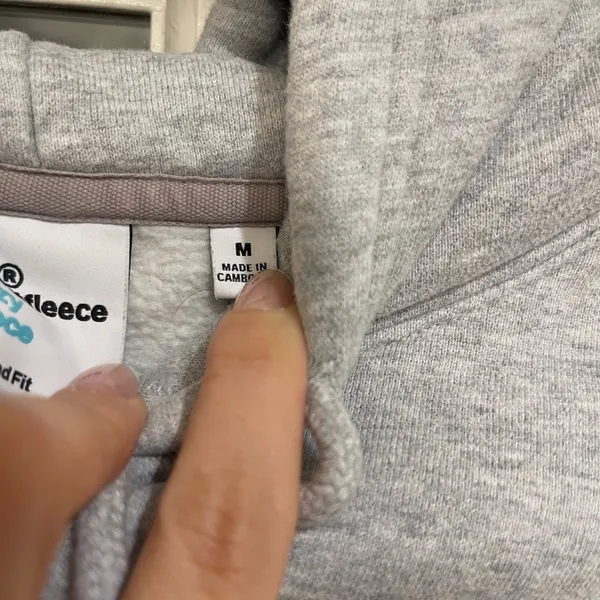 Aritzia TNA Gray Hoodie and Sweatpants Set - Image 4