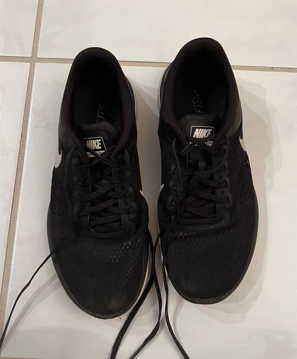 Nike Black Flex Run Sneakers - Image 2