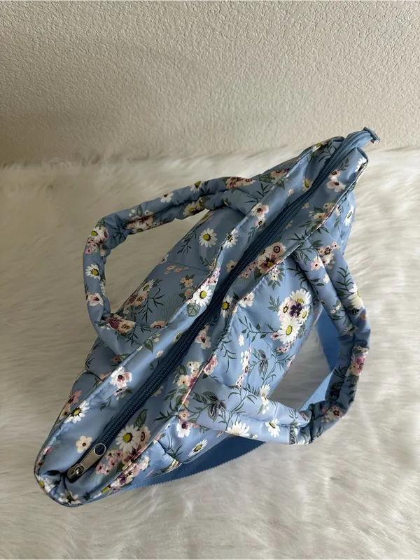 NWOT Art Class Blue Floral Quilted Messenger Bag - Image 7