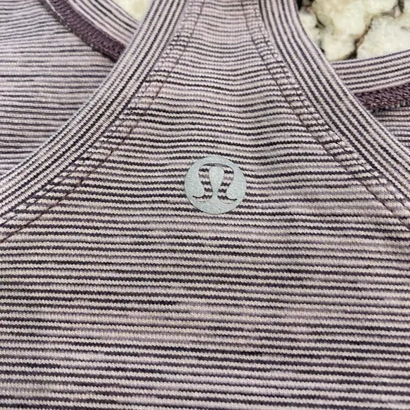 Lululemon Purple‎ Tank Top Women’s Size Small Purple - Image 3