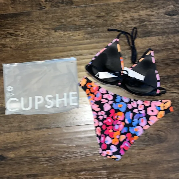 Cupshe NWT Multi-Colored Leopard Halter Neck Bikini Set - Image 4