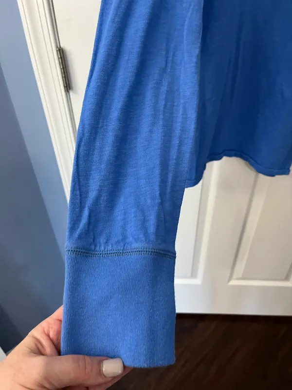 American Eagle Size Medium Blue Long Sleeve Top - Image 8