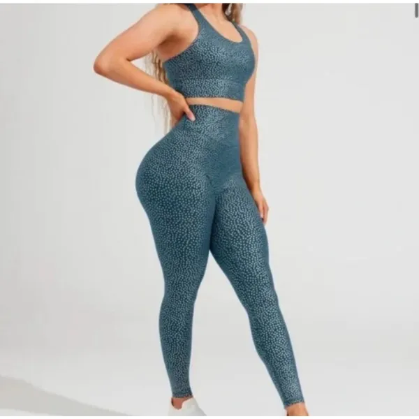 Buff Bunny Rosa pocket legging "Bossy" print Nile blue size medium - Image 9