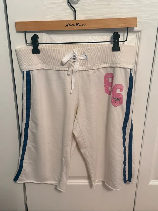 Y2K Vintage Victoria’s Secret Pink Bermuda Low Rise Shorts - Image 3