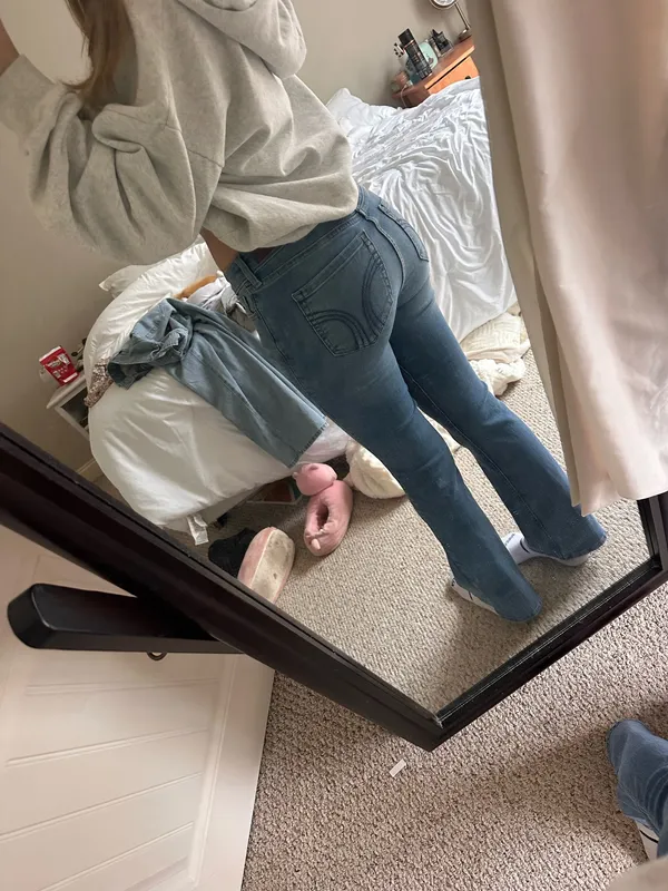 Hollister Jeans Low-Rise Flare Women’s - Image 4