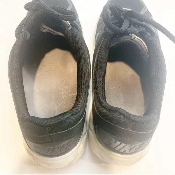 Nike Women’s 7.5 Black Free Quickfit Low‎ Top Running Shoe Sneaker - Image 5