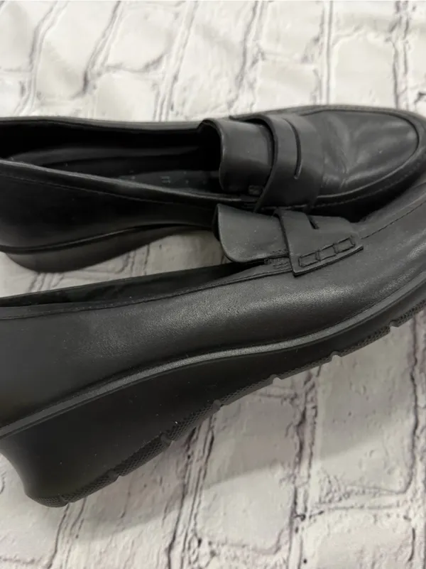 ECCO Felicia Penny Loafer Women's Size EU 41 Black Leather Slip On Shoes - Image 2