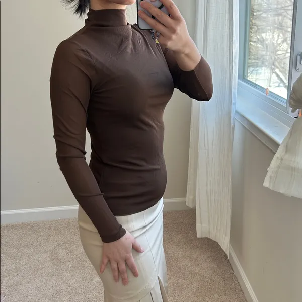Espresso mock neck top. Xs/S Brown - Image 2
