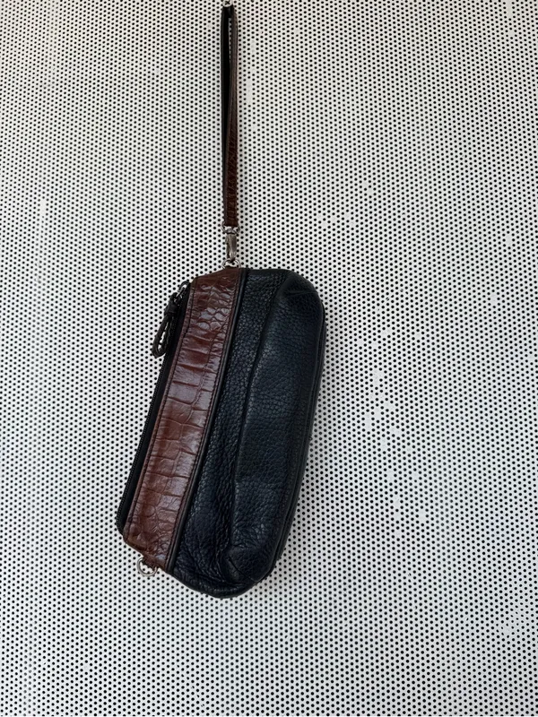 Vtg y2k Brighton Brown and Black Leather croc embossed Wristlet Clutch - Image 4