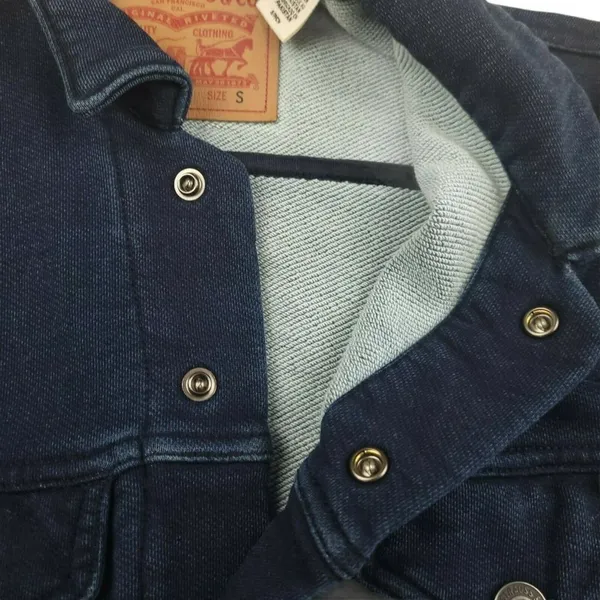 Levi’s Original Trucker Jacket Women’s Small Dark Wash Denim Button Front Stretc - Image 5