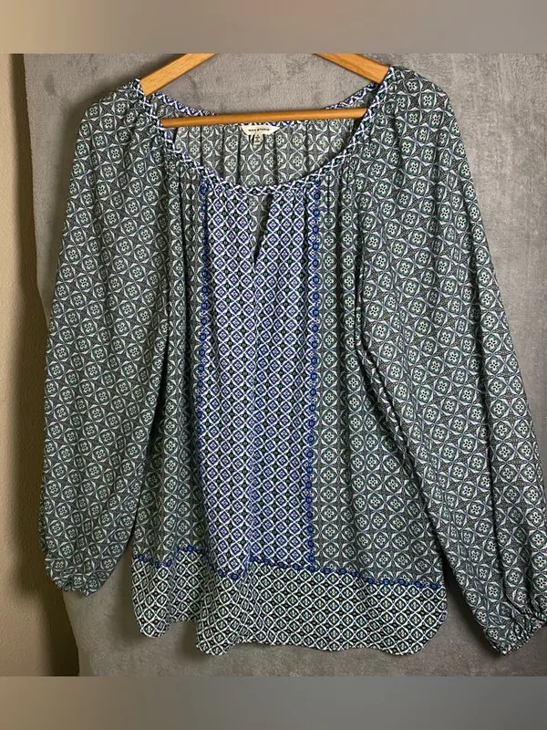 Max studio‎ boho long sleeve v neck size Large Blouse work modest - Image 6
