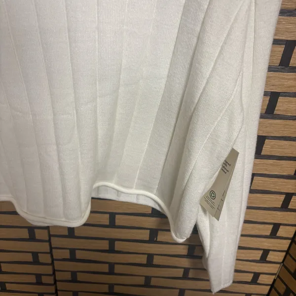No‎ Boundaries Ivory Ribbed Top Size XL - Image 3