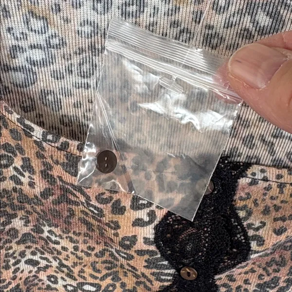 NEW Free People She’s All That Top Animal Print Black Lace Size Small - Image 4