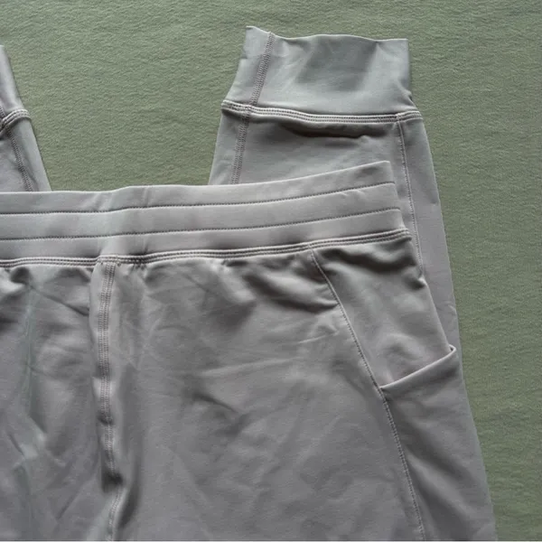 Fabletics On-The-Go Cold Weather Pink Jogger BNWT - Image 7