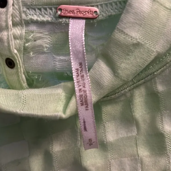 Free People Green Mock Neck Textured Button Closure Back T-Shirt S Casual Boho - Image 7