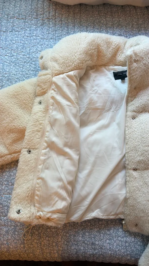 Love Tree Fluffy Cropped Jacket - Image 3