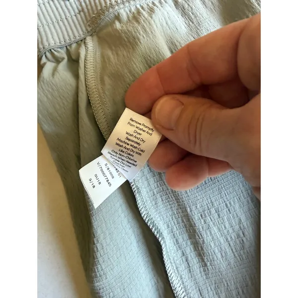 Athleta Lightweight Hiking Travel Pants Sage Green Zip Ankle Size 2 - Image 7