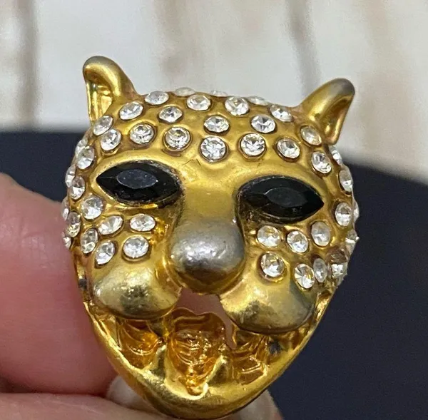 Vintage Jaguar Head Clip On Earrings - Image 10